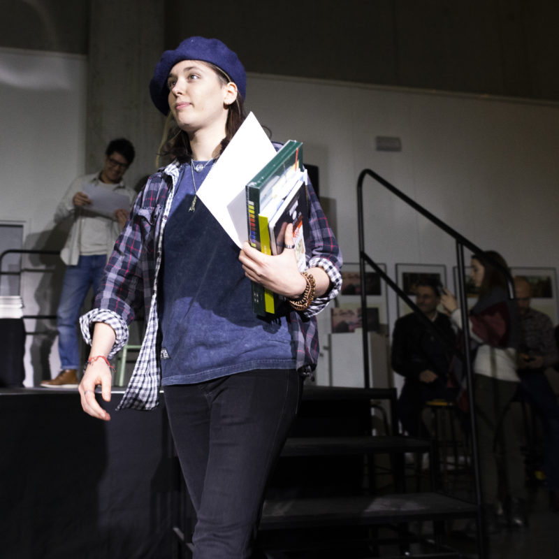Etudiante lors de la remise de diplôme 