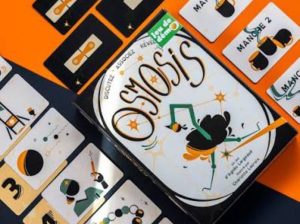 Boîte du jeu de société Osmosis d'Agnès Largeaud, illustrée par Charlotte Lacroix Boîte du jeu de société Osmosis d'Agnès Largeaud, illustrée par Charlotte Lacroix